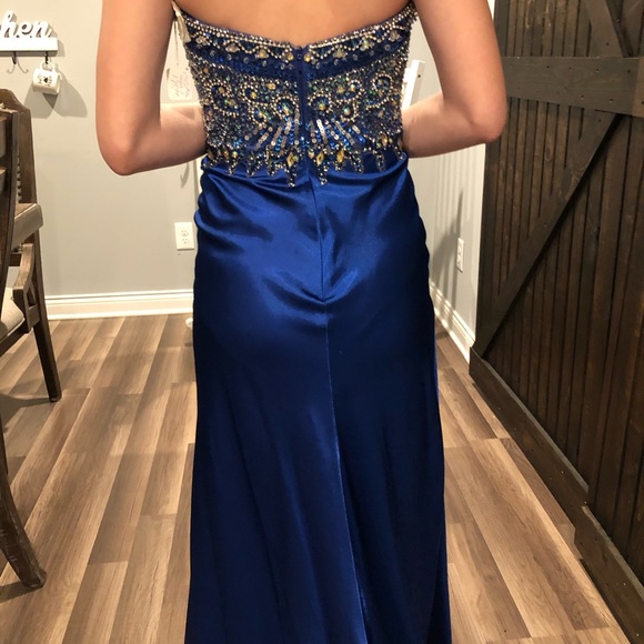 💙💙host pick💙💙Gorgeous prom dress!! - Picture 5 of 9